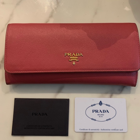 Prada saffiano wallet on chain - Picture 3 of 7